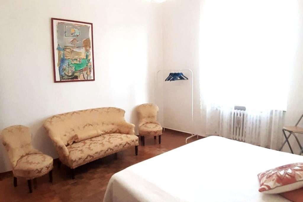 Gabry'S Home Three-Bedroom Big Apartment Near City Center & Train Station To Pisa And Florence & Ferries To Sardegna Corsica Livorno Esterno foto