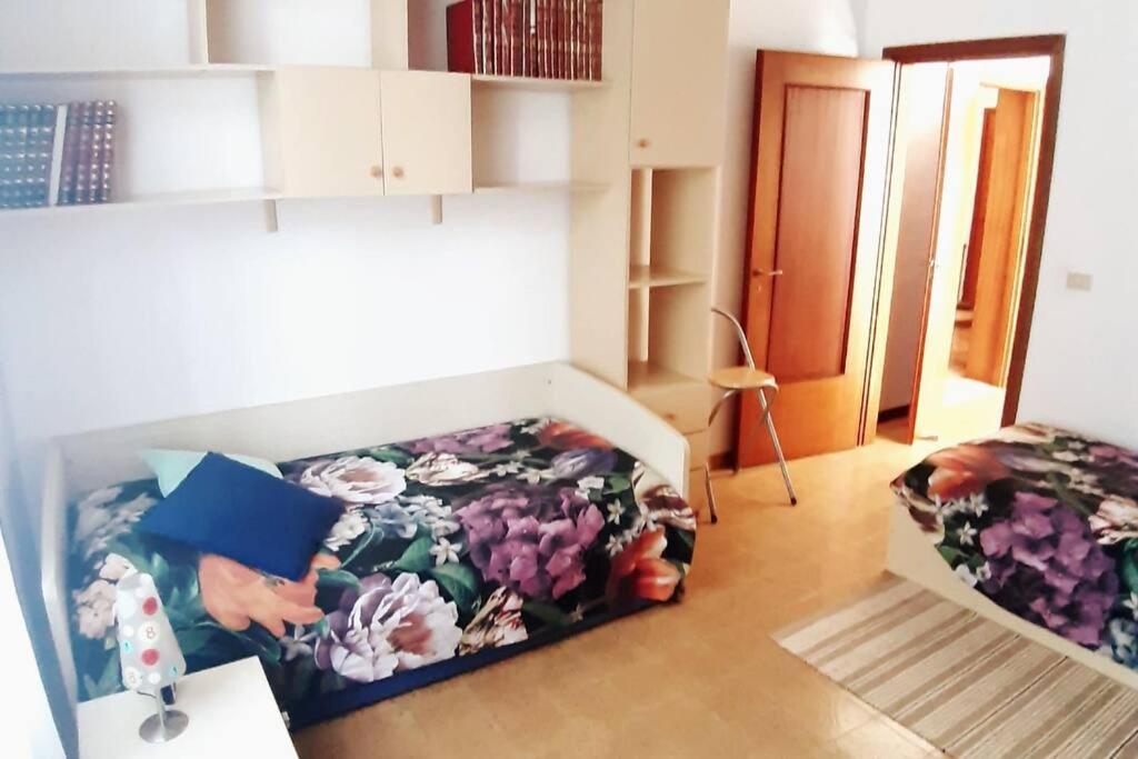 Gabry'S Home Three-Bedroom Big Apartment Near City Center & Train Station To Pisa And Florence & Ferries To Sardegna Corsica Livorno Esterno foto