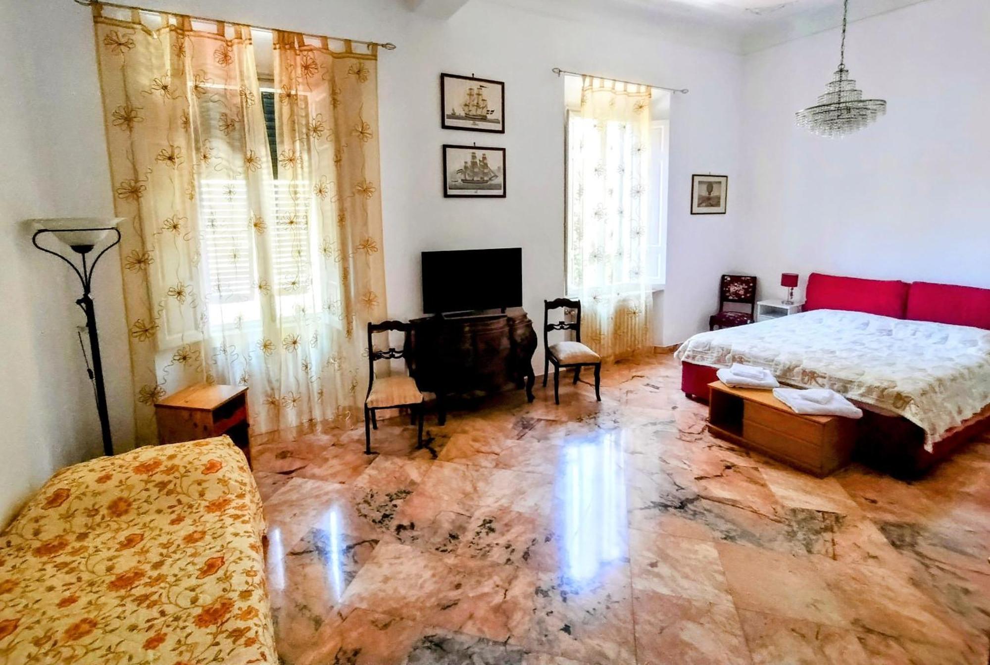 Gabry'S Home Three-Bedroom Big Apartment Near City Center & Train Station To Pisa And Florence & Ferries To Sardegna Corsica Livorno Esterno foto
